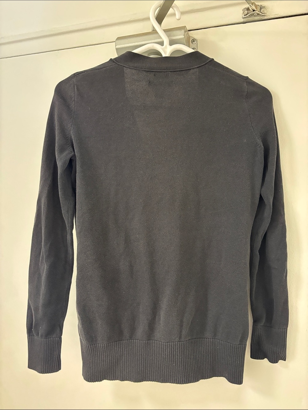 (3/$30) Tommy Hilfiger Dark Grey Lightweight Knit Button Up Cardigan Sweater XS - Picture 2 of 8